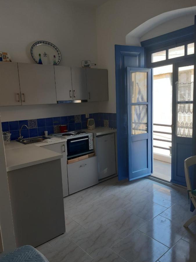 Almira Studios And Apartments Agia Marina  Exterior photo