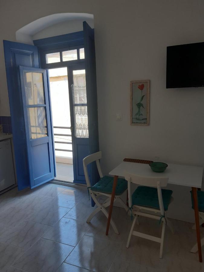 Almira Studios And Apartments Agia Marina  Exterior photo